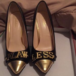 Size 9 Jubilee flawless heels.